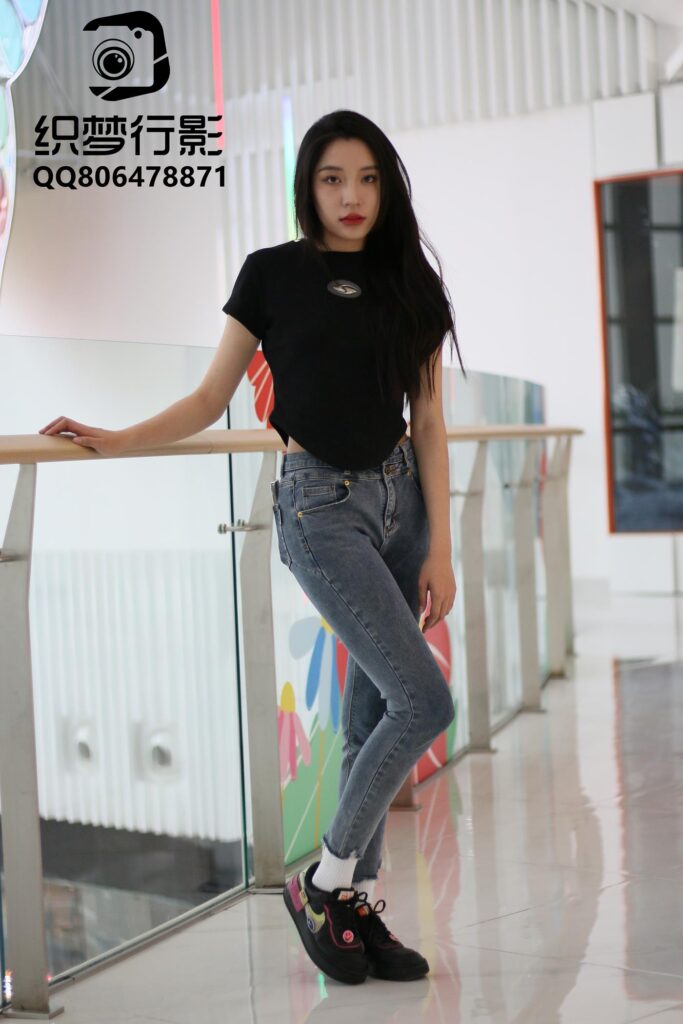 [织梦映像]NO.018 大家闺秀大美女白袜裸足[100P]-精选写真论坛-在线美图-集图萌