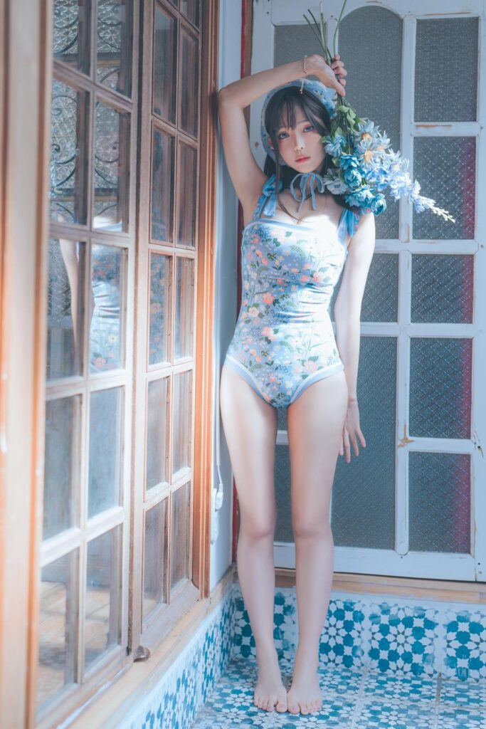 Ely_eee(ElyEE子)  – 復古水藍花[38P]-私房物语论坛-在线美图-集图萌