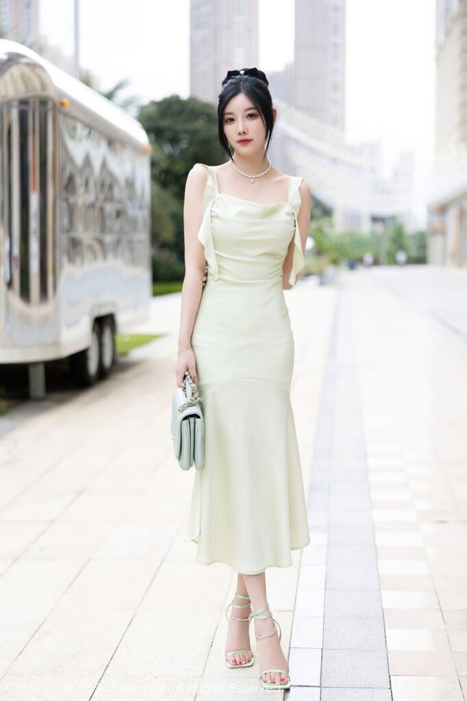 [XiuRen秀人网] 2023.09.19 No.7410 杨晨晨Yome 美臀长裙[41P]-精选写真论坛-在线美图-集图萌