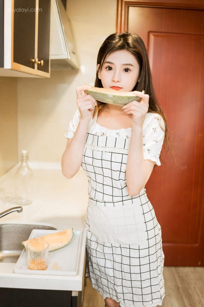 [YALAYI雅拉伊]2023.05.05 NO.1027 请你吃瓜 若婷[45+1P]-精选写真论坛-在线美图-集图萌