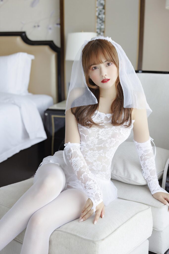 张思允 – 白色婚纱[25P]-私房物语论坛-在线美图-集图萌