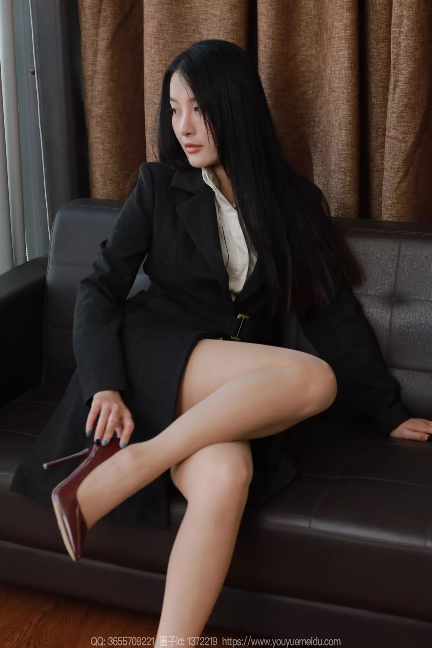 [IESS异思趣向] 2025.01.01 丝享家1939：婉萍《蓝色指甲》[96P/77MB]-集图萌